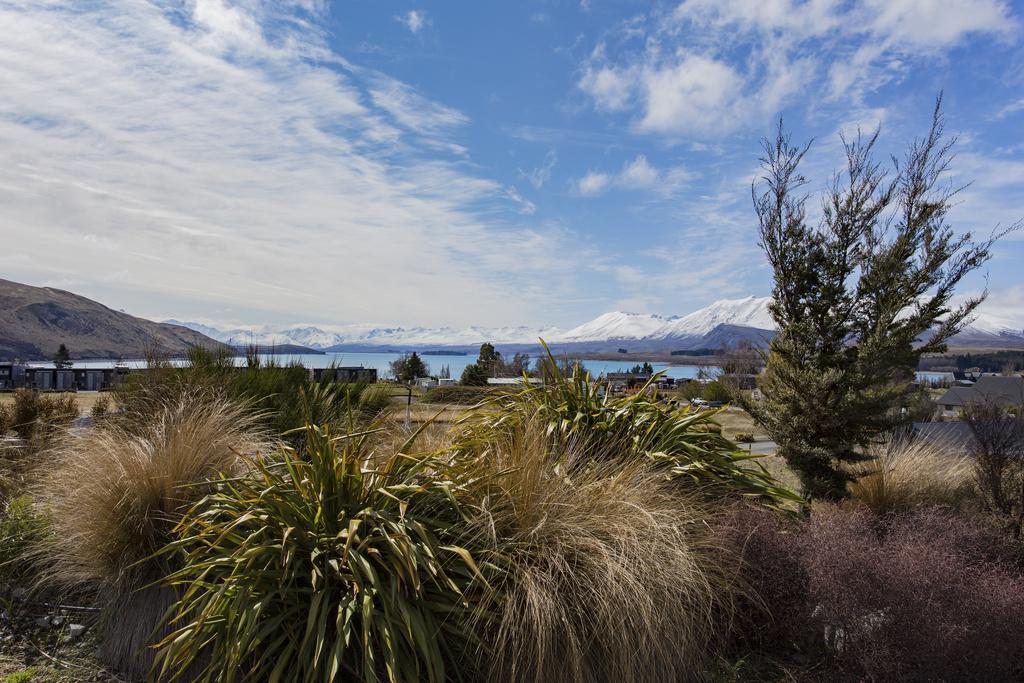 The Black House With Stunning Outdoor Bath Lake Tekapo Εξωτερικό φωτογραφία